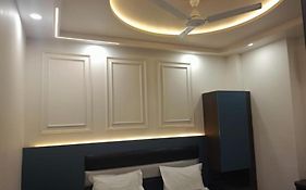 Hotel The C G Villa Just A Minute Away From New Delhi Railway Station And Connaught Palace